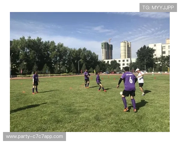 传奇之路：残疾足球球星如何突破身体极限实现梦想