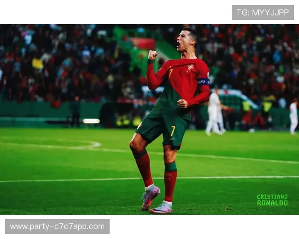 四大足球巨星同框合照展现传奇魅力 足球历史上的经典时刻重现眼前